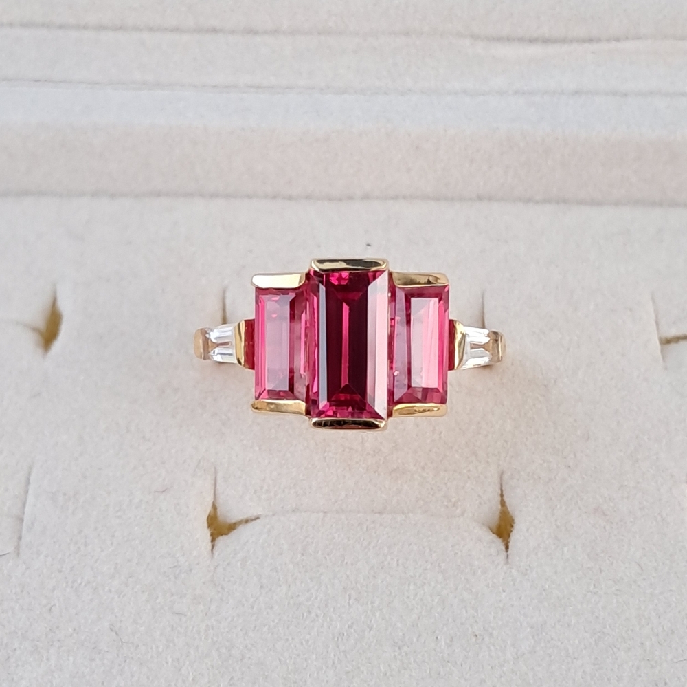 Padparadscha Sapphire and White Topaz Ring 18kt YG Over 925 Sterling Silver - Picture 3 of 7